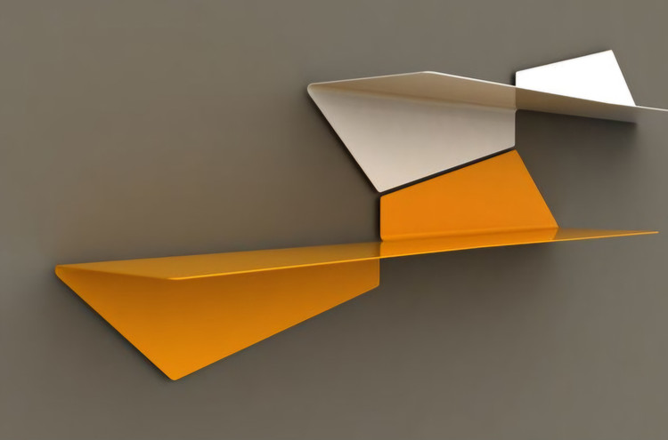 آتاژور و قفسه دو تیکه